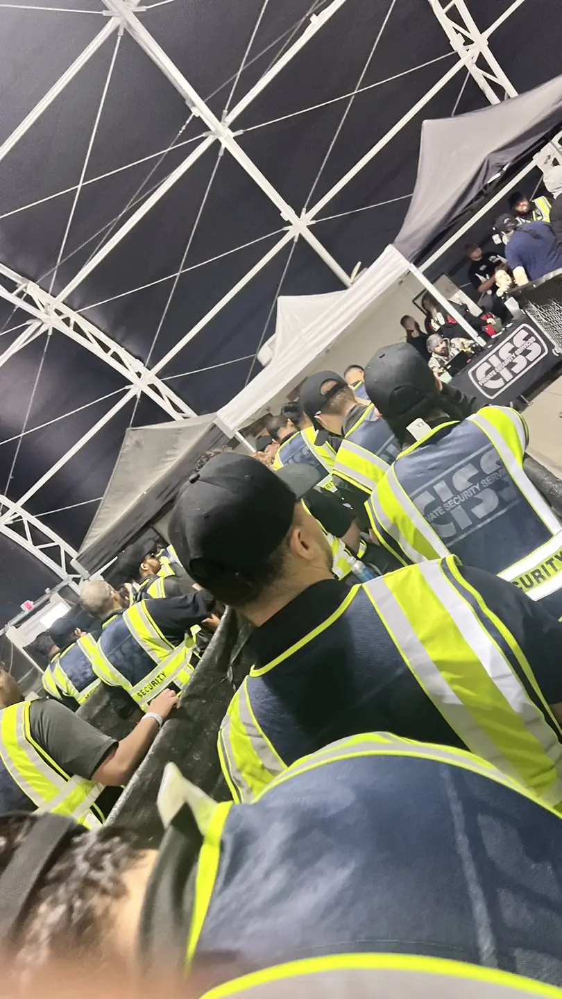 Demanda colectiva de salarios y horas de los guardias de seguridad de CISS: salarios no pagados, pagos tardíos, gastos no reembolsados